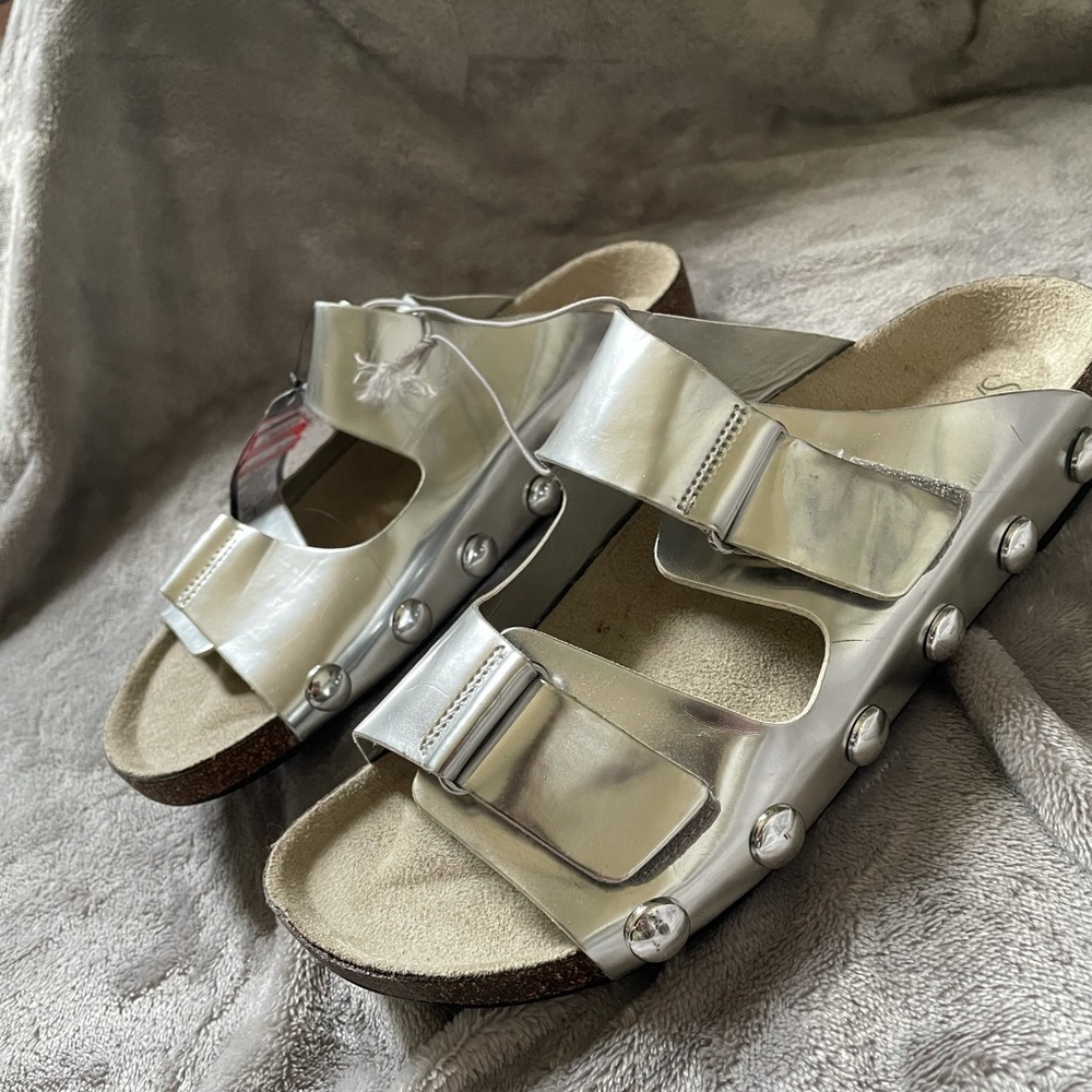 Metallic Slip-on Sandals